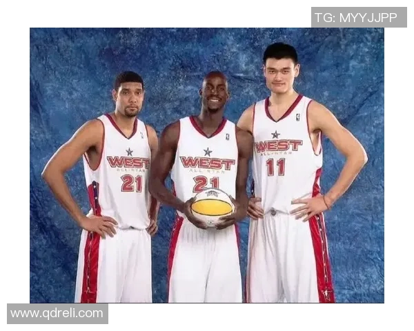 巅峰时期的邓肯与戴维斯谁能称霸NBA历史的内线之争