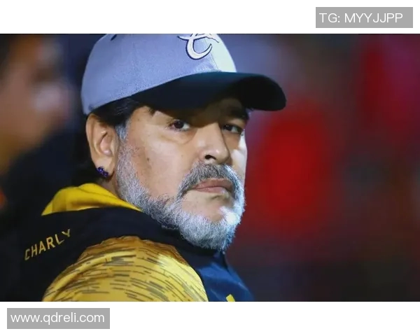 马拉多纳在那不勒斯的传奇岁月与足球神话的辉煌篇章