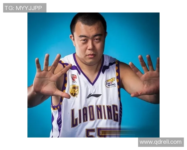 韩德君身高揭秘:这位篮球巨星的身高对其职业生涯的影响与成就分析 韩德君身高揭秘:这位篮球巨星的身高对其职业生涯的影响与成就分析